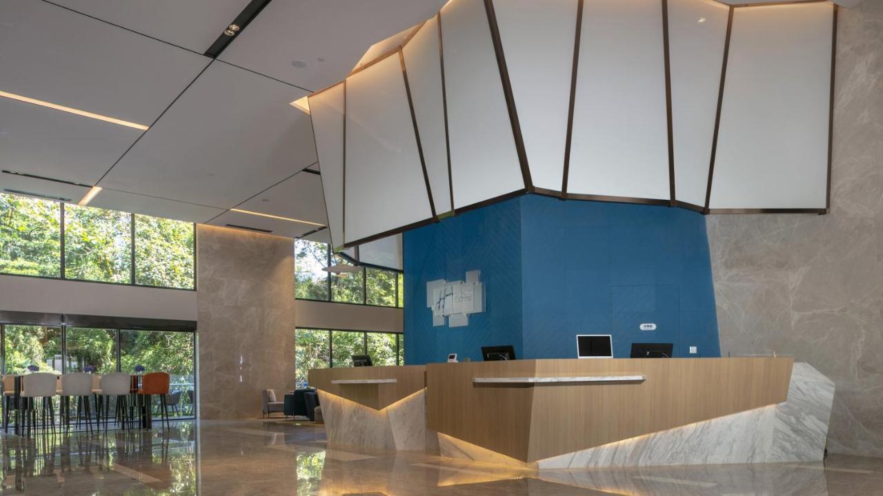 Holiday Inn Express Qiliping By Ihg Эмэйшань Экстерьер фото